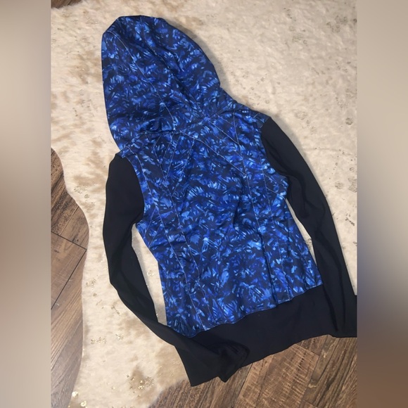 Alo yoga blue black printed flow hoodie S athletic activewear full zip winter - Picture 6 of 10